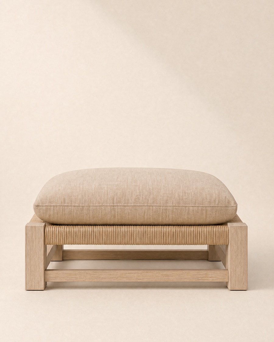 Strand Ottoman